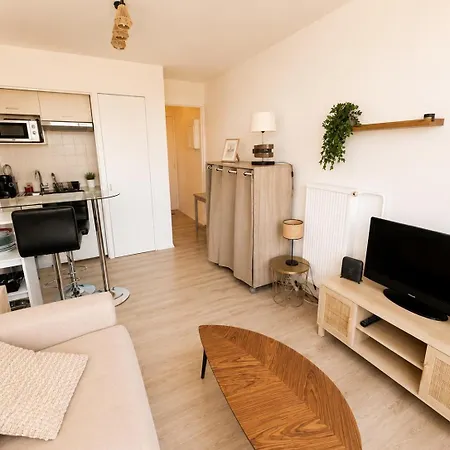 Lumineux Avec Parking Et Vue Degagee Apartament *